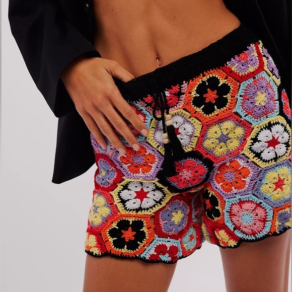 OCEANUS Ava Rainbow Colorful Handmade Drawstring Beach Crochet Shorts XS NWT - Picture 1 of 8
